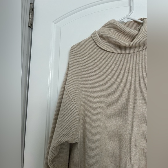 Free People Softly Structured Tunic Boho Sweater $148 size extra small - Picture 11 of 16